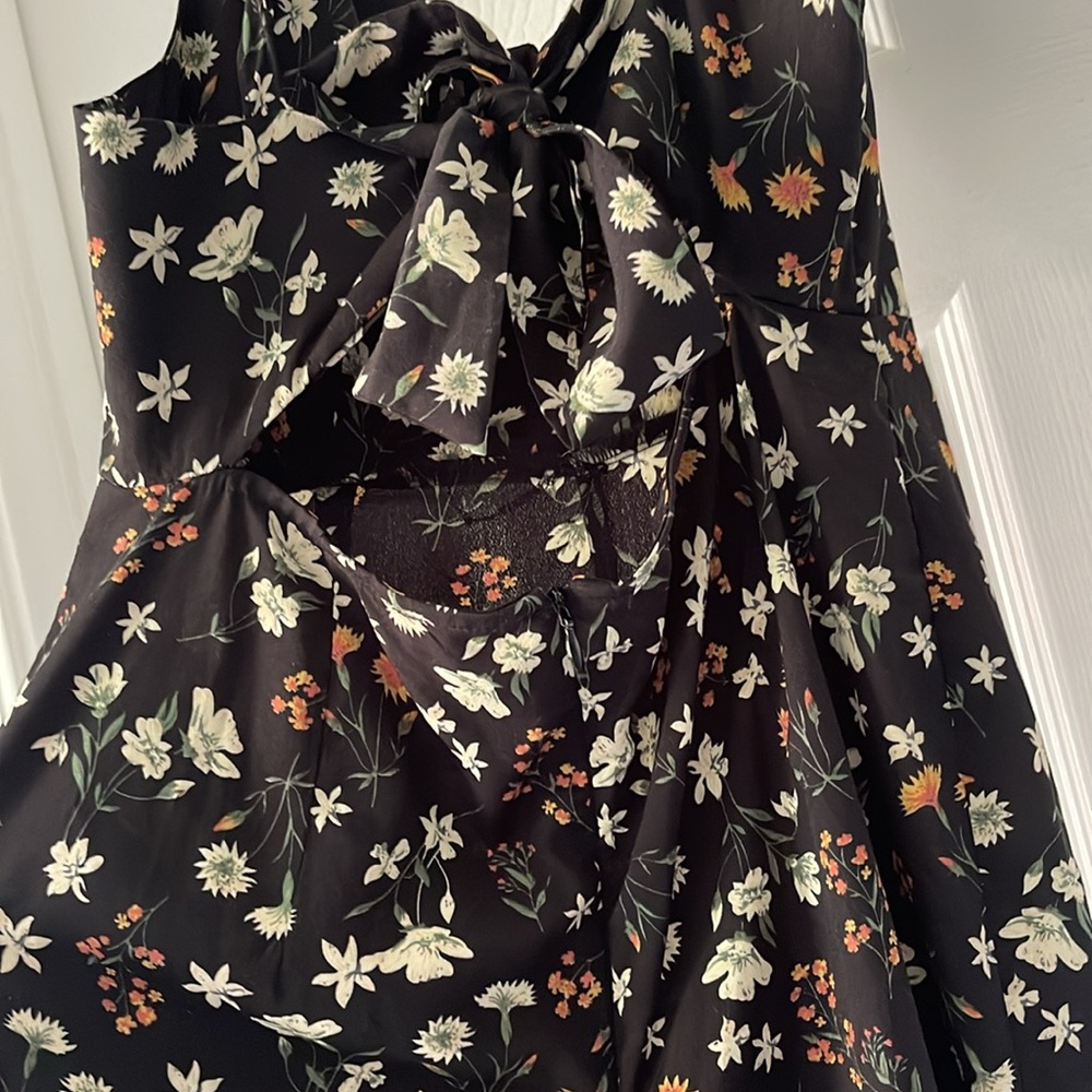 Floral pattern jumpsuit - Picture 3 of 3